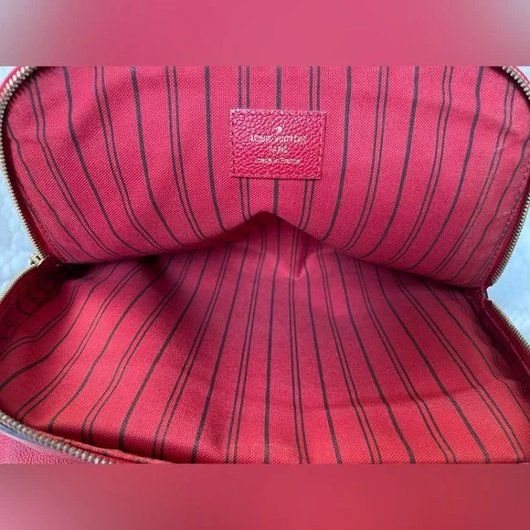 Louis Vuitton Marais MM Empreinte Cerise Red Bag - Picture 10 of 16